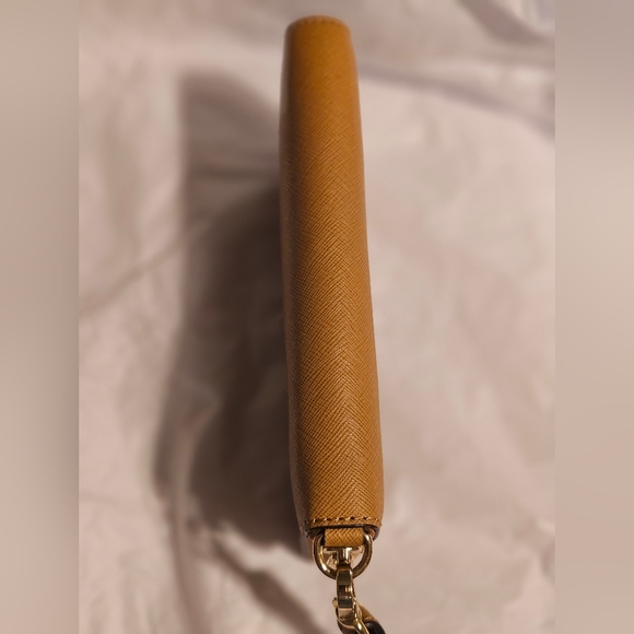 Michael Kors Jet Set Travel Large Saffiano Leather Wallet - Picture 11 of 16